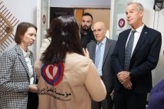 السفير الأسترالي ووفد هيئة الأمم المتحدة للمرأة يزوران مركز 