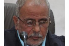أحمد نمر سليمان الخطيب متوّجاً بجائزة الطيب صالح