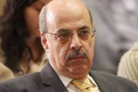 علي أبو شادي... القابض على الجمر!