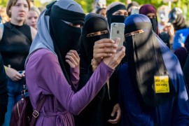 العرب في الغرب.. اندماج منقوص وانتماء مؤجل