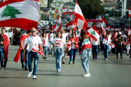 الاحتجاجات العربية تقوّض سطوة الأحزاب الطائفية والدينية