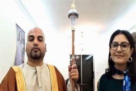 حين يغير الصقر على جيز الحصائد: غباء المُؤَسّسة الدينيّة؟