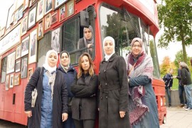 امرأة بريطانية من أصول عربية.. توازن صعب بين ثقافتين مختلفتين
